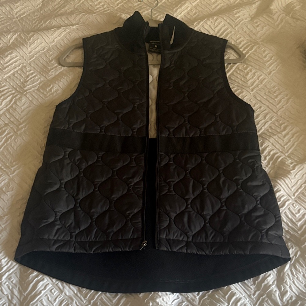 Nike Women's Black Quilted Vest